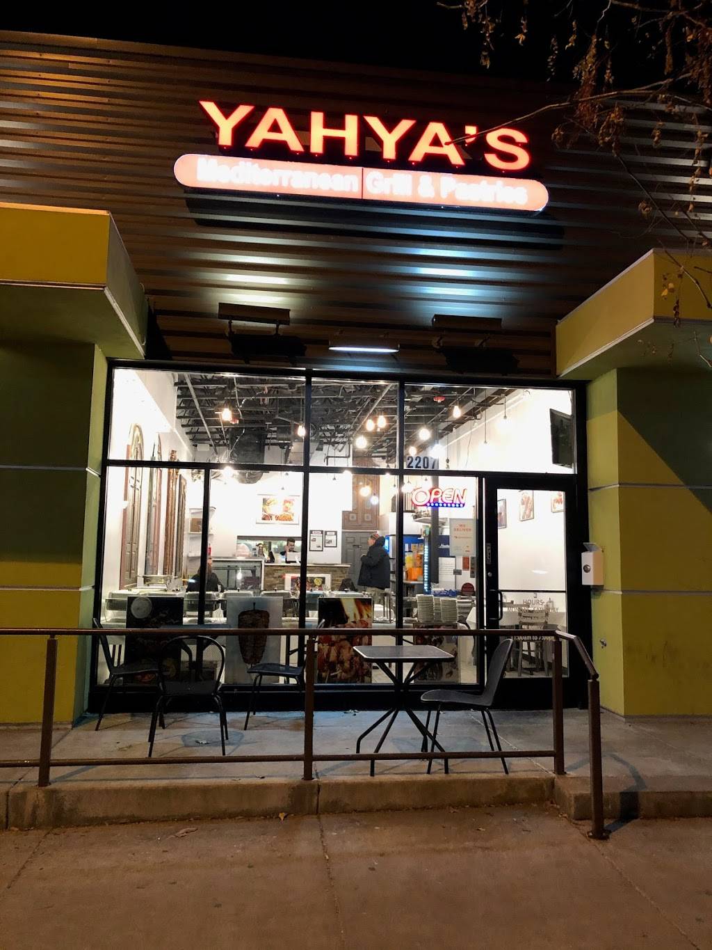 Yahyas Mediterranean Grill & Pastries | restaurant | 2207 E Colfax Ave, Denver, CO 80206, USA | 7205328746 OR +1 720-532-8746