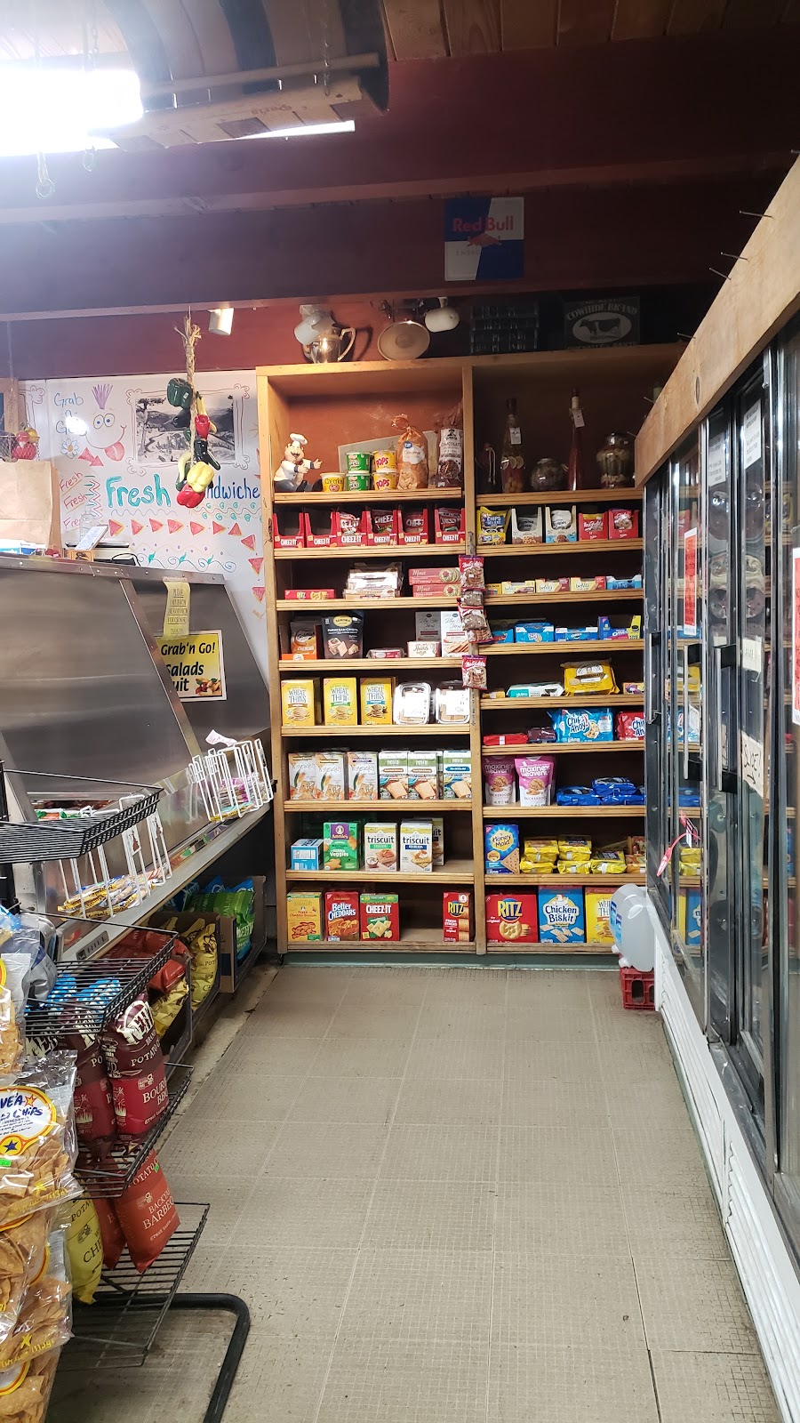 Soda Springs General Store | meal takeaway | 21784 Donner Pass Rd, Soda Springs, CA 95728, USA | 5304263080 OR +1 530-426-3080