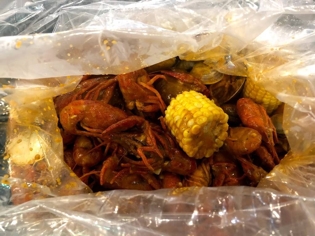 Captain Crawfish Seafood Grill | restaurant | Houston, TX 77055, USA | 8327672232 OR +1 832-767-2232