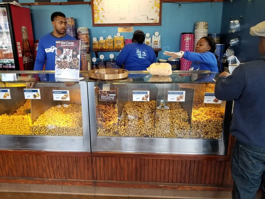 Garrett Popcorn Shops | meal takeaway | 737 E 87th St, Chicago, IL 60619, USA | 8884767267 OR +1 888-476-7267