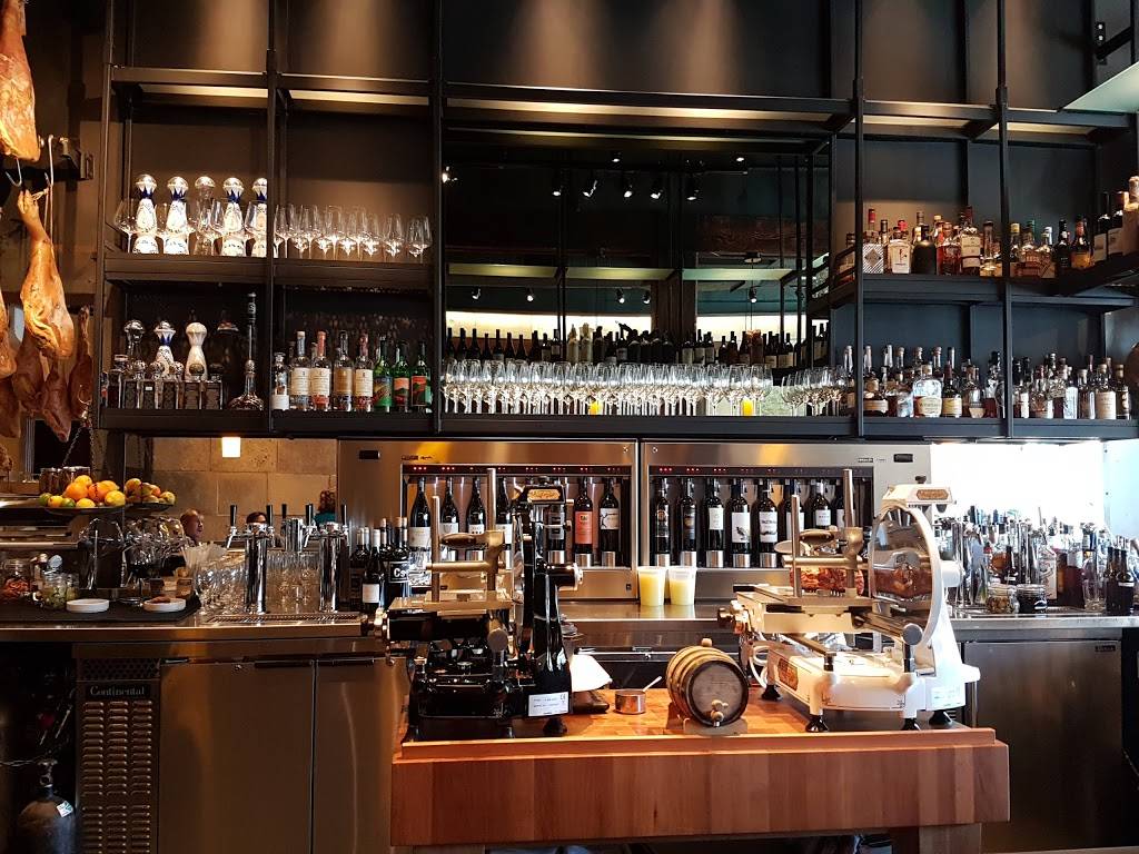 The Backroom at Moodys | restaurant | 468 Moody St, Waltham, MA 02453, USA | 7812168732 OR +1 781-216-8732