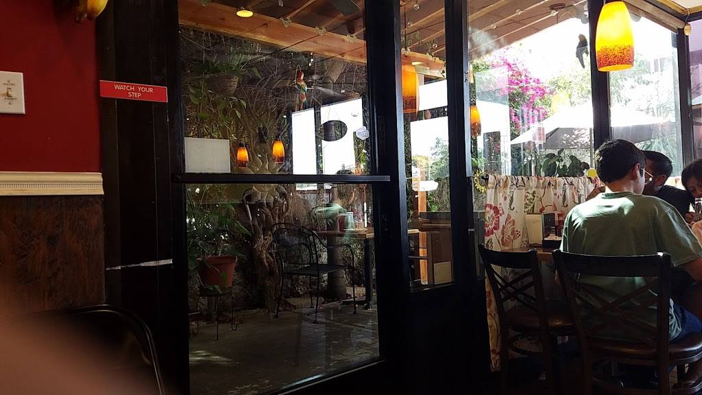 Sol Maya Pupuseria | restaurant | 8808 Painter Ave Suite 103, Whittier, CA 90602, USA | 5626983190 OR +1 562-698-3190