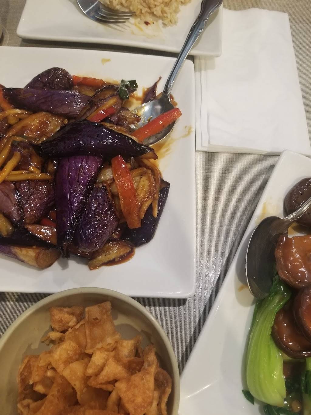 GOURMET PALACE | restaurant | 12910 W Magnolia Blvd, Sherman Oaks, CA 91423, USA | 8187630083 OR +1 818-763-0083