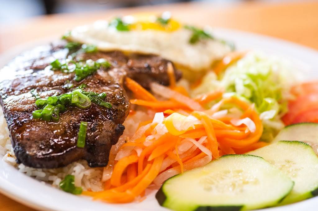 Vietnom Nom | restaurant | 8641 W 13th St N #103, Wichita, KS 67212, USA | 3162608812 OR +1 316-260-8812