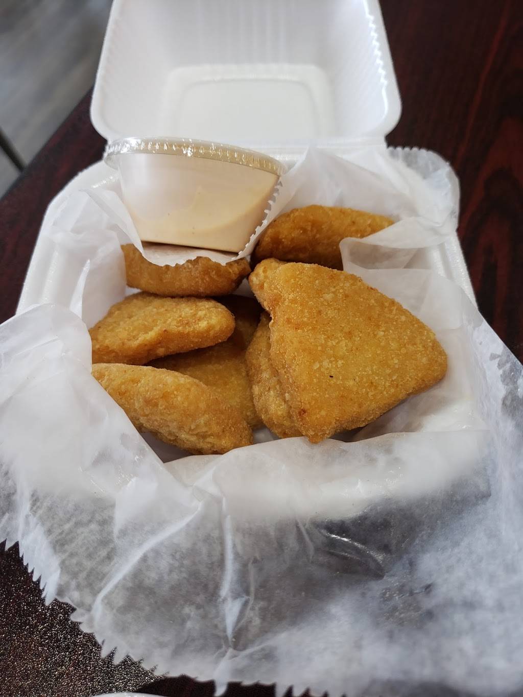 Ellies Deli | restaurant | 924 W 75th St unit 108, Naperville, IL 60565, USA | 6303553354 OR +1 630-355-3354