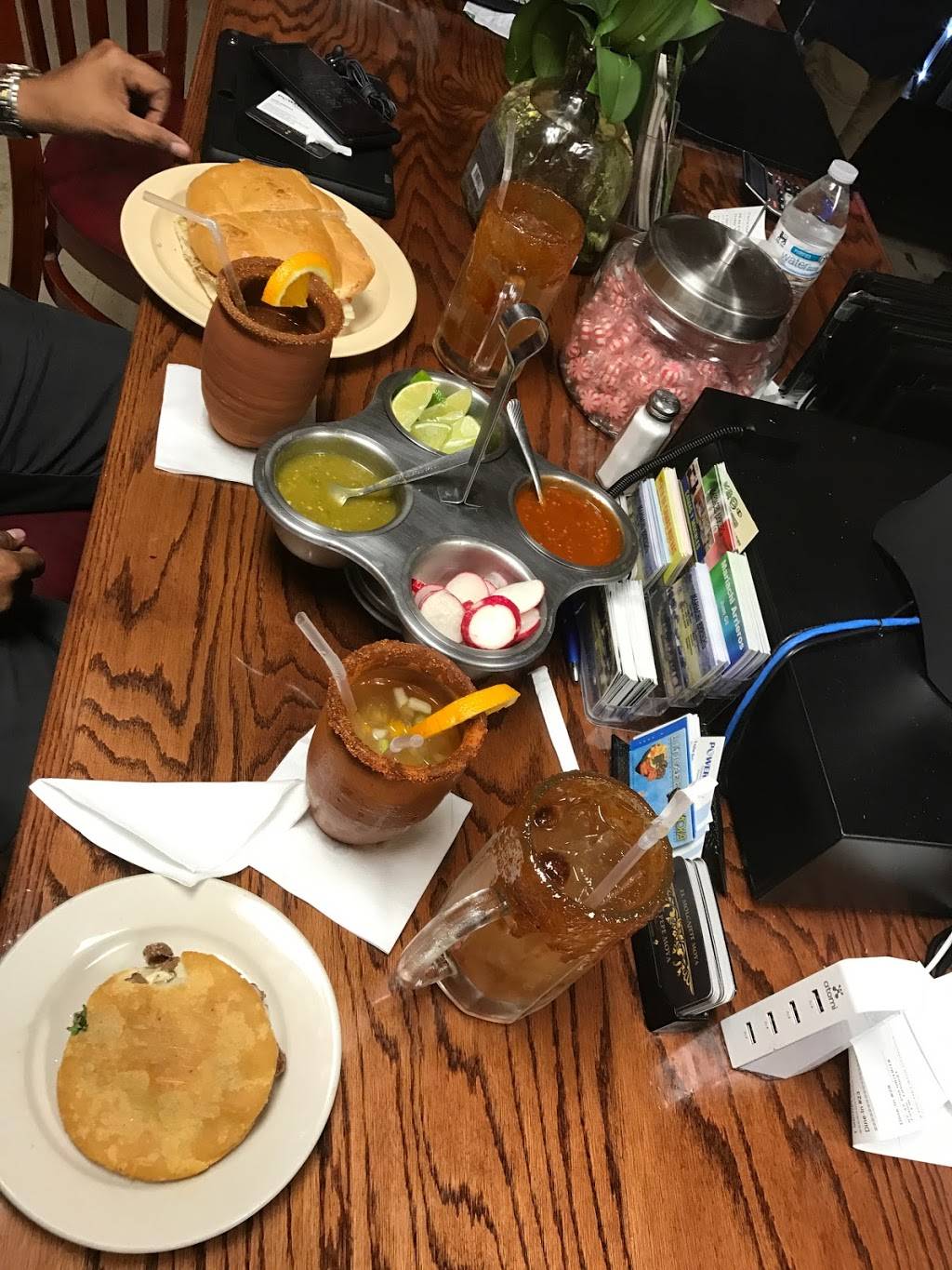 El Molcajete Moya | restaurant | 13670 Jefferson Davis Hwy, Woodbridge, VA 22191, USA | 7034998886 OR +1 703-499-8886