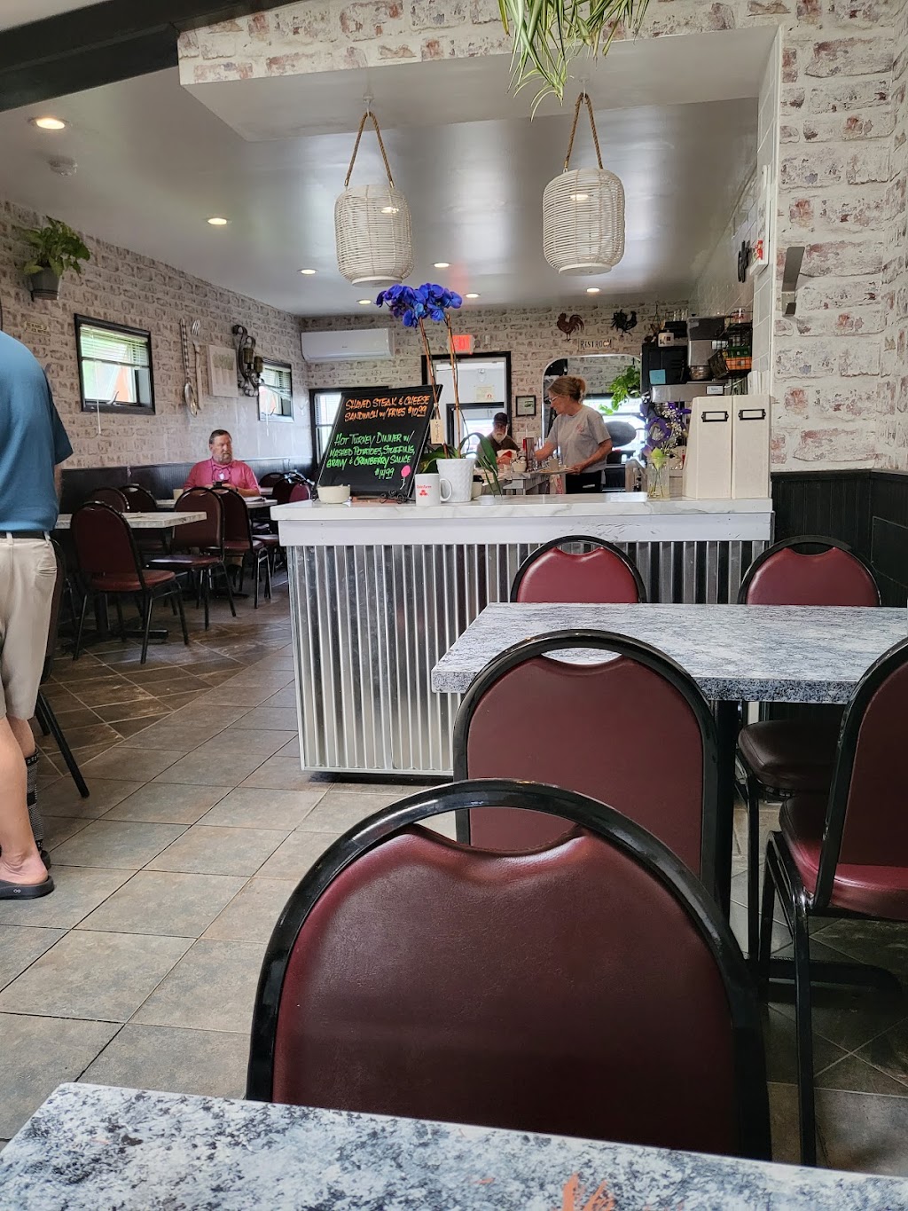 Ellie May’s Diner | restaurant | 508 W Manlius St, East Syracuse, NY 13057, USA | 3154331005 OR +1 315-433-1005