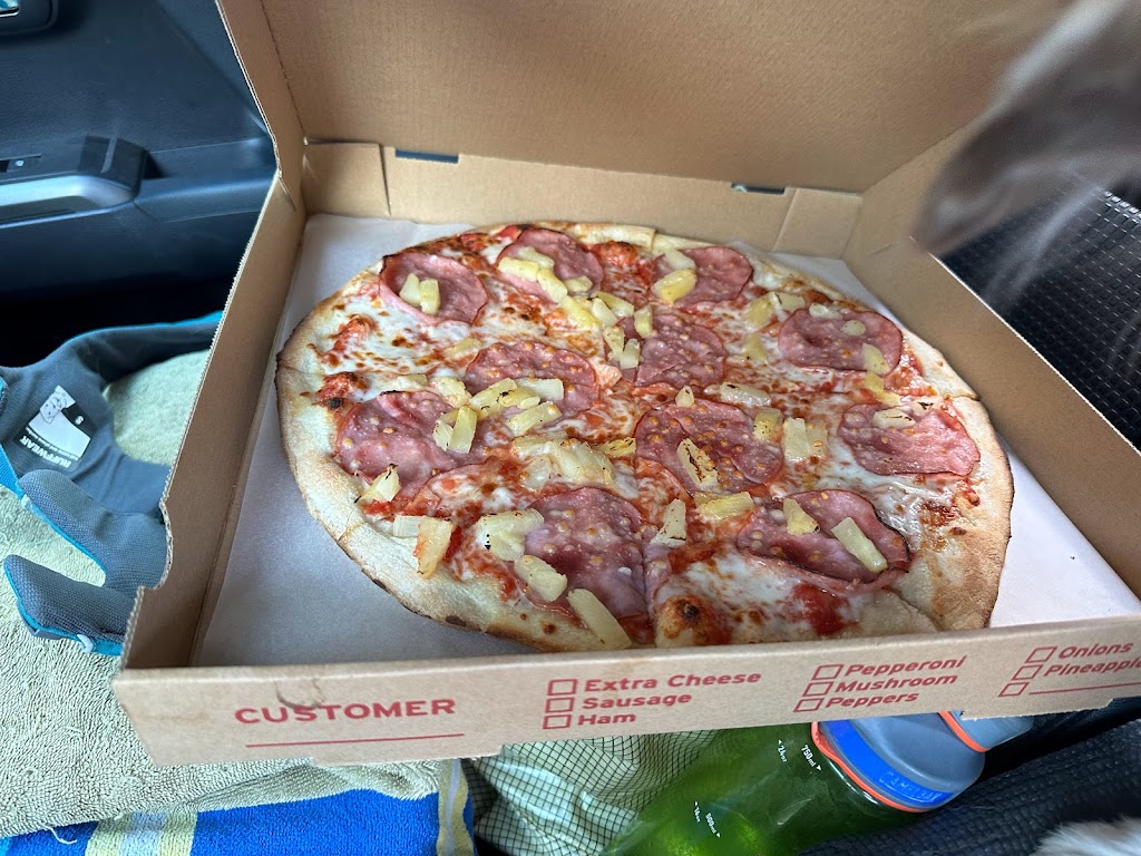 Leon & Roys Family Pizzeria | restaurant | 231 Main St, Quincy, CA 95971, USA | 5303637664 OR +1 530-363-7664