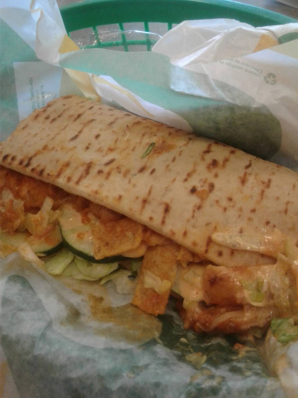 Subway | restaurant | 1726 W Laskey Rd, Toledo, OH 43613, USA | 4194710554 OR +1 419-471-0554