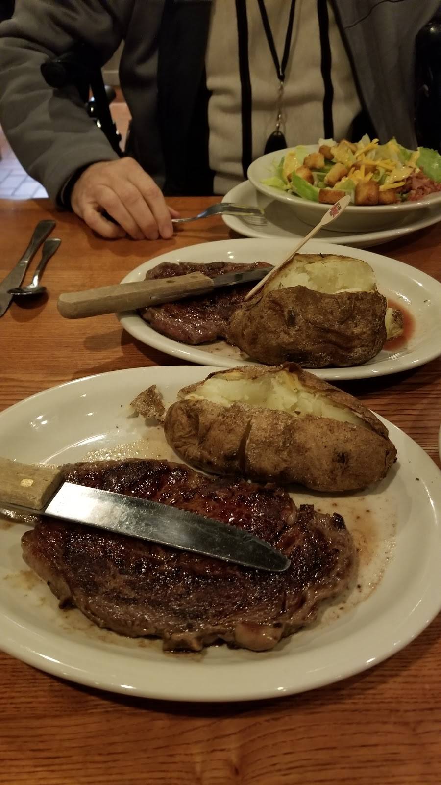 Cracker Barrel Old Country Store | restaurant | 1740 County Rd 64, Horseheads, NY 14845, USA | 6077965950 OR +1 607-796-5950