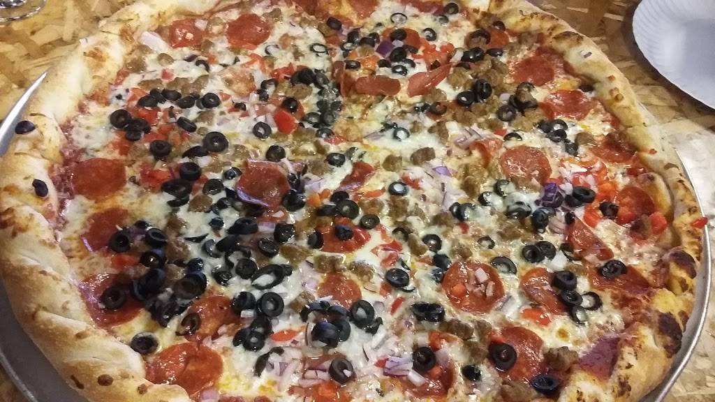 Backcountry Pizza | restaurant | 20 Lakeview Dr # 212, Nederland, CO 80466, USA | 3032580176 OR +1 303-258-0176