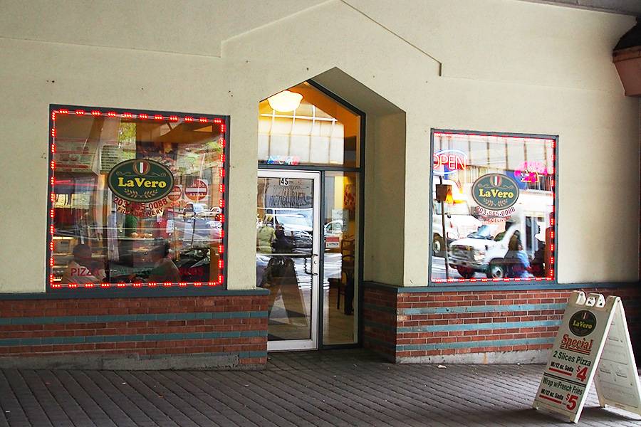 La Vero Pizza & Restaurant | meal delivery | 45 York St, New Haven, CT 06511, USA | 2038650088 OR +1 203-865-0088