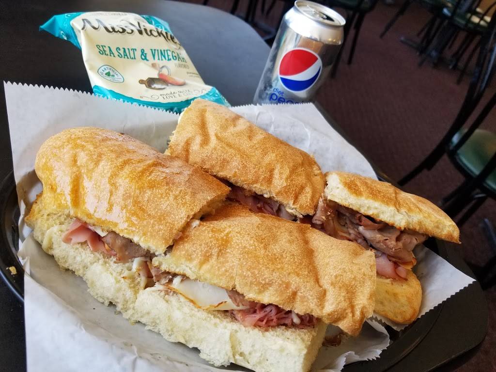 Mancinos Pizza & Grinders | restaurant | 301 S Saginaw Rd, Midland, MI 48640, USA | 9896311200 OR +1 989-631-1200