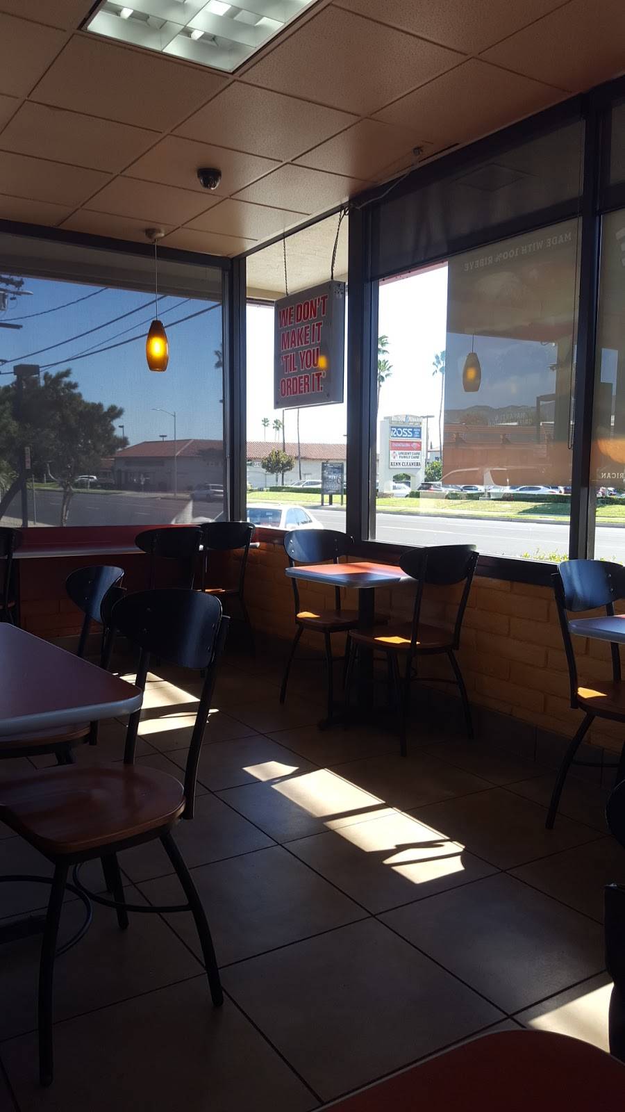 Jack in the Box | restaurant | 16945 San Fernando Mission Blvd, Granada Hills, CA 91344, USA | 8183639982 OR +1 818-363-9982