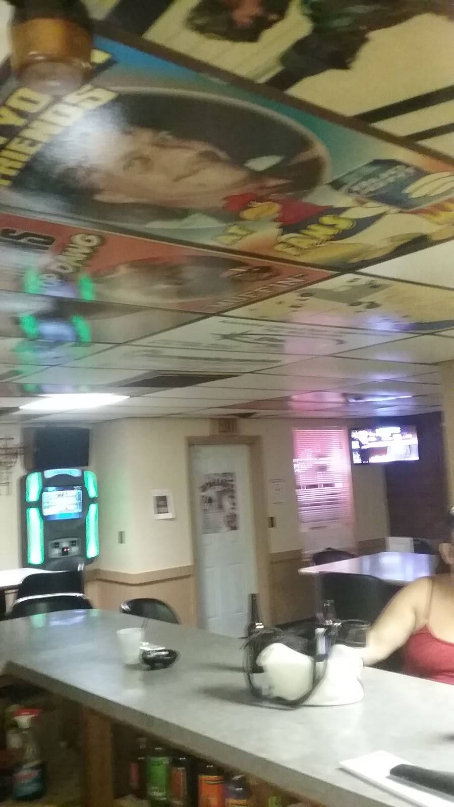 Fans Pizza | restaurant | 112 N Westminster St, Waynesfield, OH 45896, USA | 4195683323 OR +1 419-568-3323