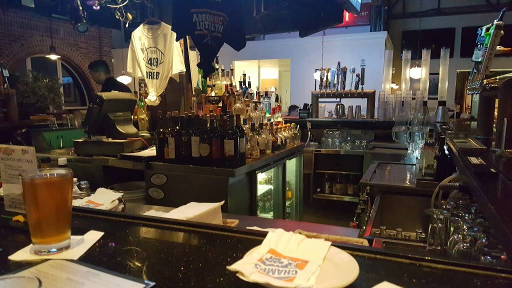 Champs Sports Grill | restaurant | 1611 N Atherton St, State College, PA 16803, USA | 8142347700 OR +1 814-234-7700