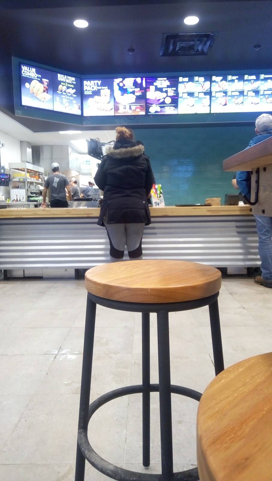 Taco Bell | meal takeaway | 500 Spence Ave, Hawkesbury, ON K6A 2Y3, Canada | 3435000172 OR +1 343-500-0172