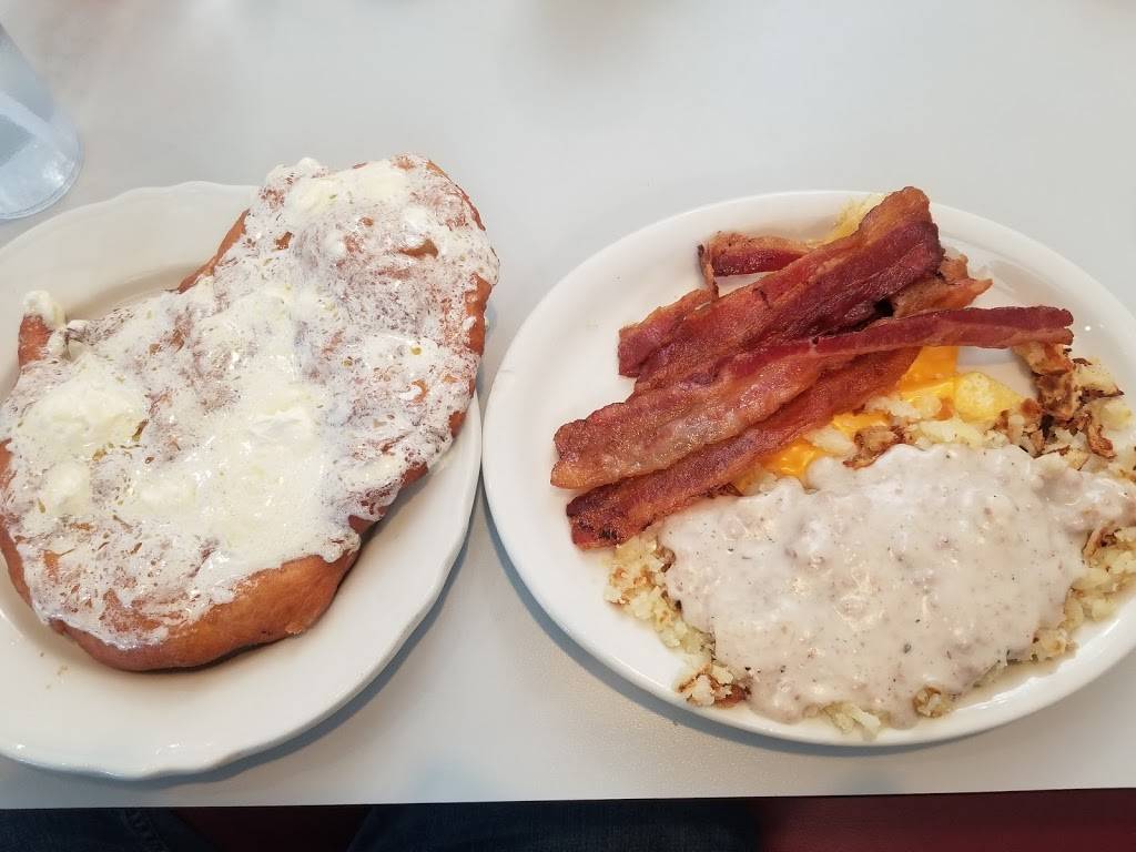 Granny Annies Family Restaurant and Banquet Center (Kaysville) | restaurant | 286 N 400 W, Kaysville, UT 84037, USA | 8015448817 OR +1 801-544-8817