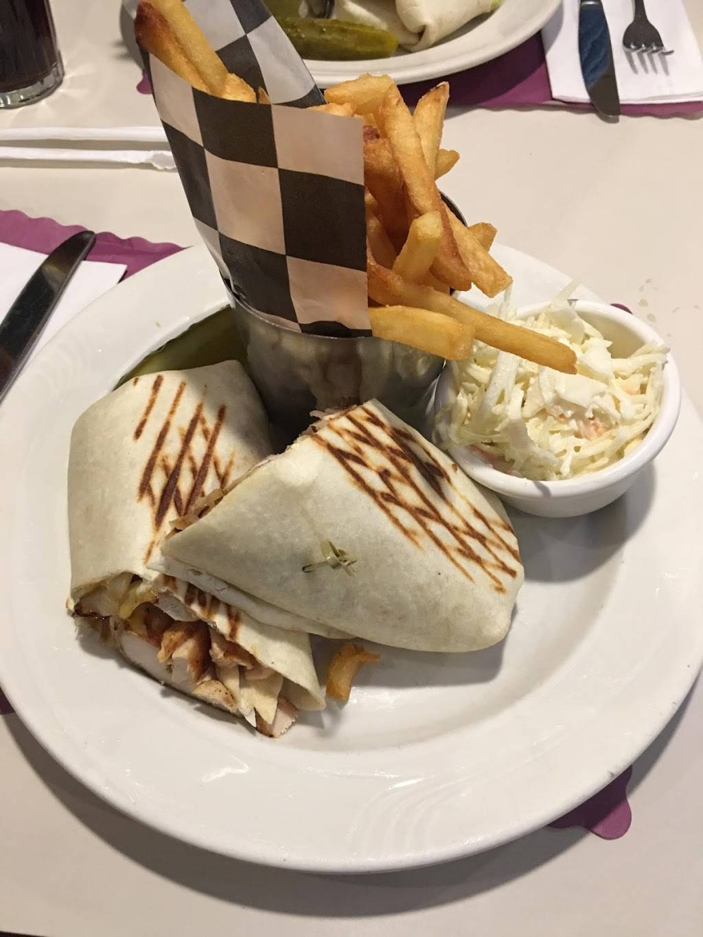 River Edge Diner | restaurant | 516 Kinderkamack Rd, River Edge, NJ 07661, USA | 2012624976 OR +1 201-262-4976