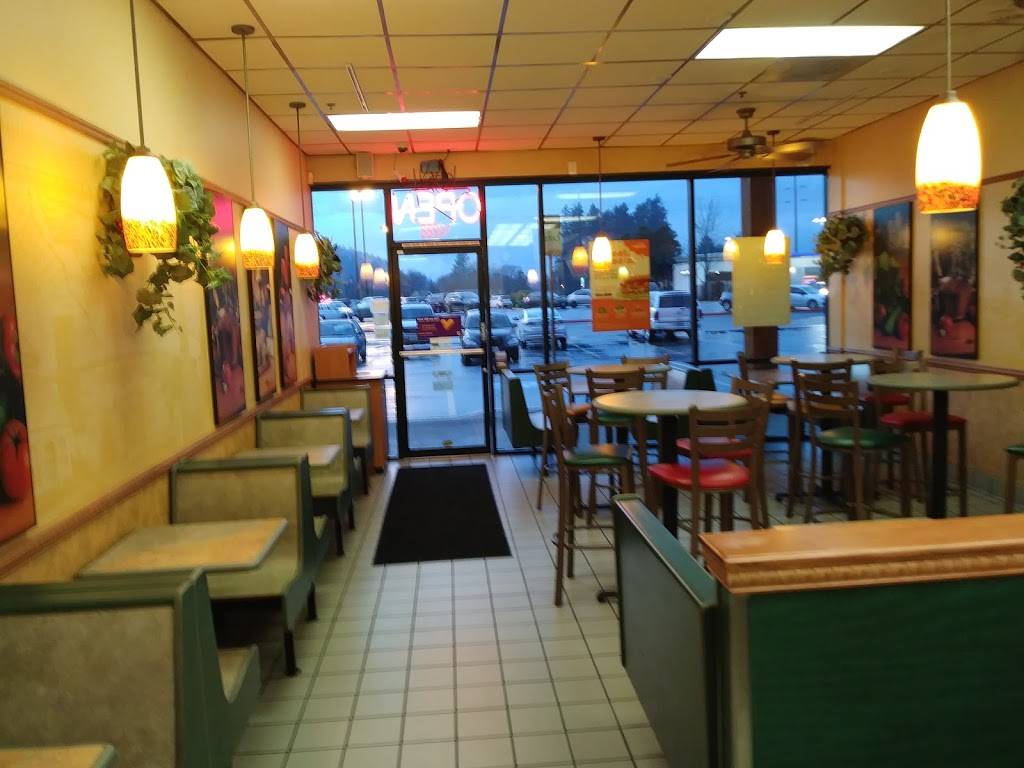 Subway | meal takeaway | 14288 SW Allen Blvd, Beaverton, OR 97005, USA | 5036434645 OR +1 503-643-4645
