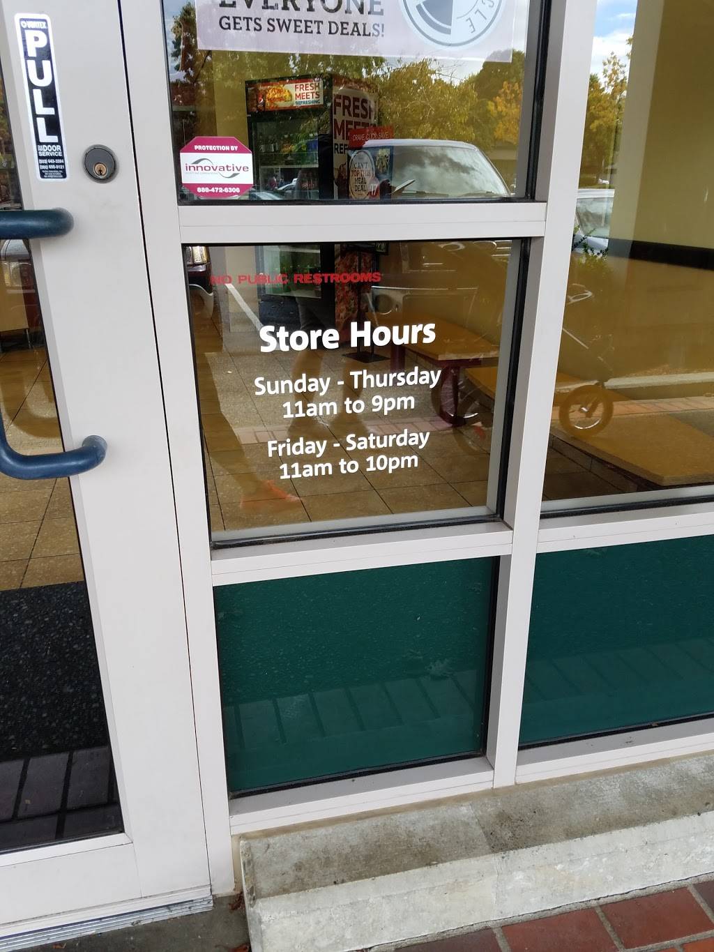 Papa Murphys Take N Bake Pizza | meal takeaway | 8269 SW Wilsonville Rd suite e, Wilsonville, OR 97070, USA | 5036821793 OR +1 503-682-1793