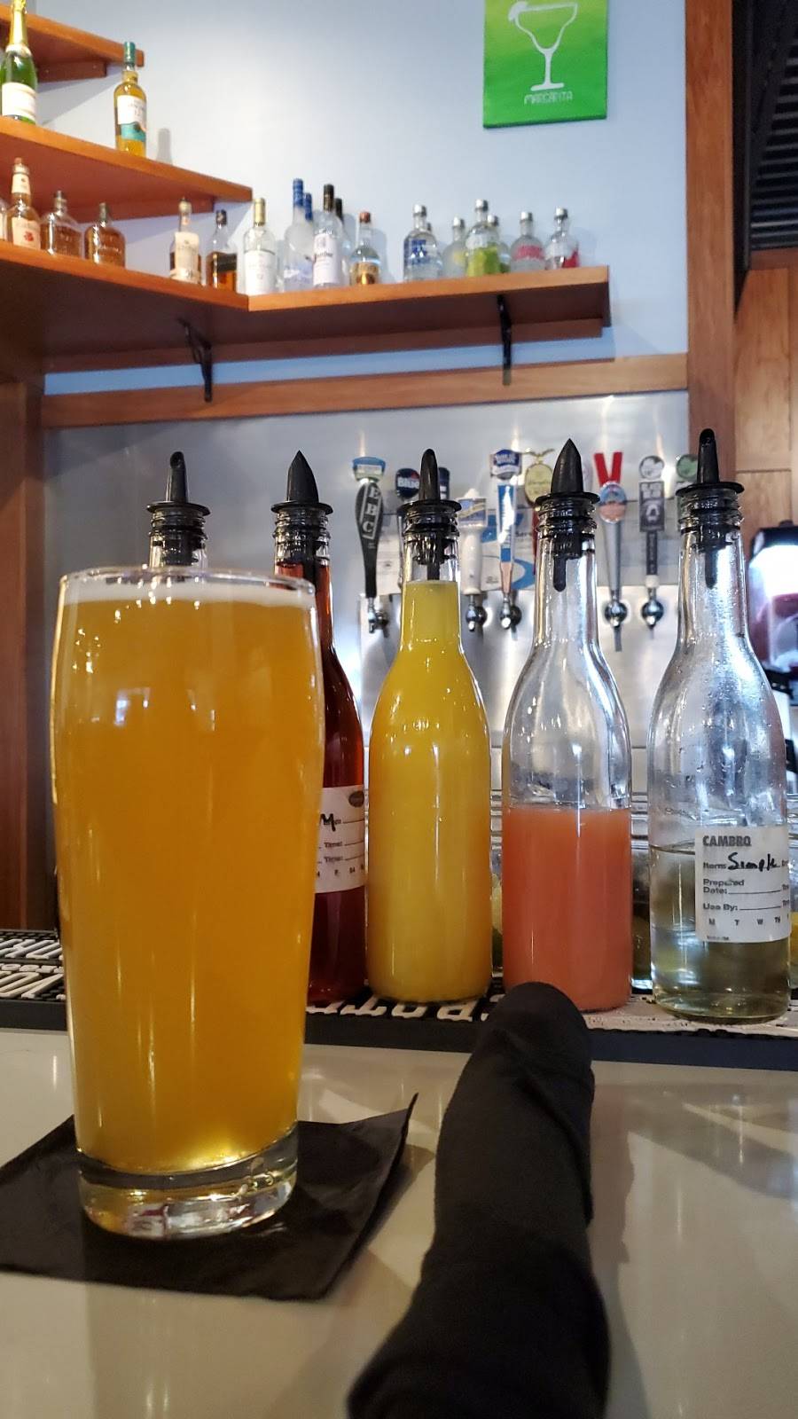 Krave Craft Kitchen + Cocktails | restaurant | 1920 Leesburg Grove City Rd, Mercer, PA 16137, USA | 7247486161 OR +1 724-748-6161