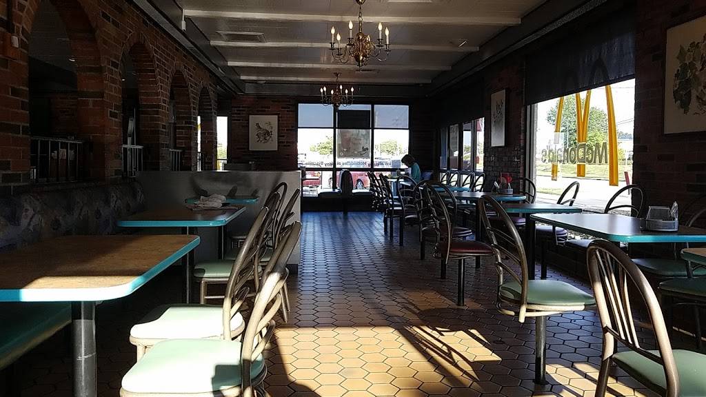 McDonalds | cafe | 2200 Snow Rd, Parma, OH 44134, USA | 2164591464 OR +1 216-459-1464