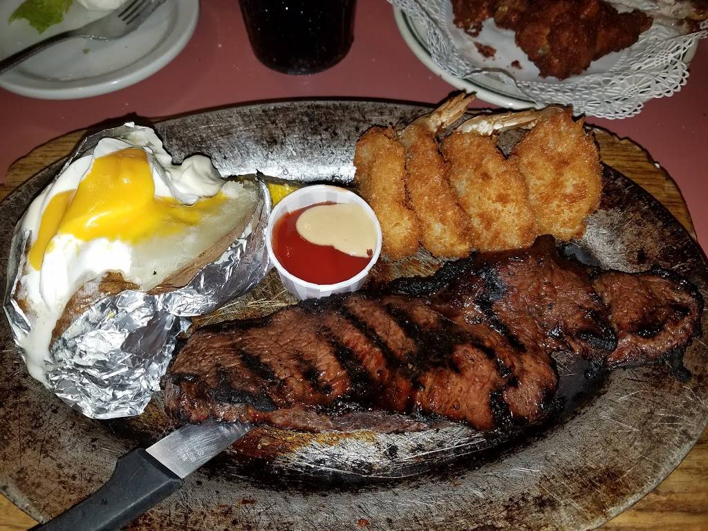 The Cellar | restaurant | 4708, 244 S Main St, Porterville, CA 93257, USA | 5597844235 OR +1 559-784-4235