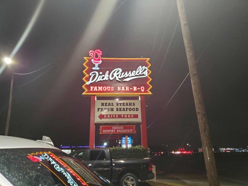 Dick Russells Bar-B-Q | restaurant | 5360 US-90, Mobile, AL 36619, USA | 2516616090 OR +1 251-661-6090