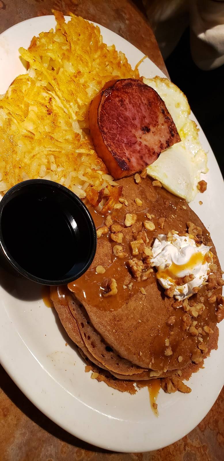 Huckleberrys Breakfast & Lunch | restaurant | 1214 W F St, Oakdale, CA 95361, USA | 2093222219 OR +1 209-322-2219
