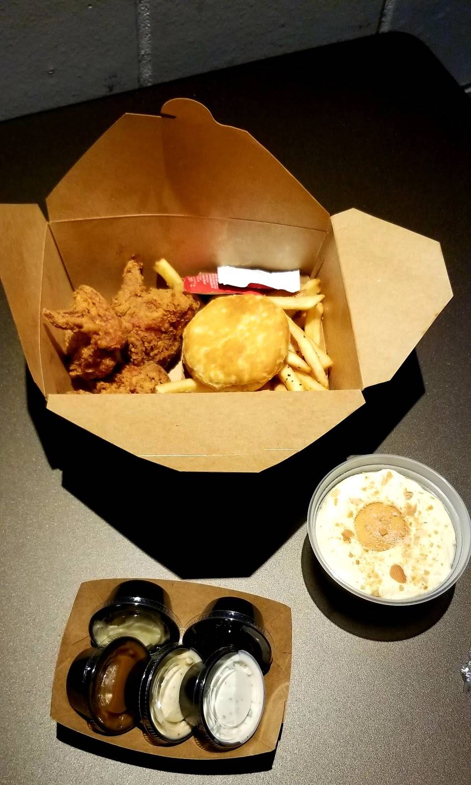 Roots Chicken Shak | restaurant | 1801 E 51st St, Austin, TX 78723, USA | 5122361020 OR +1 512-236-1020