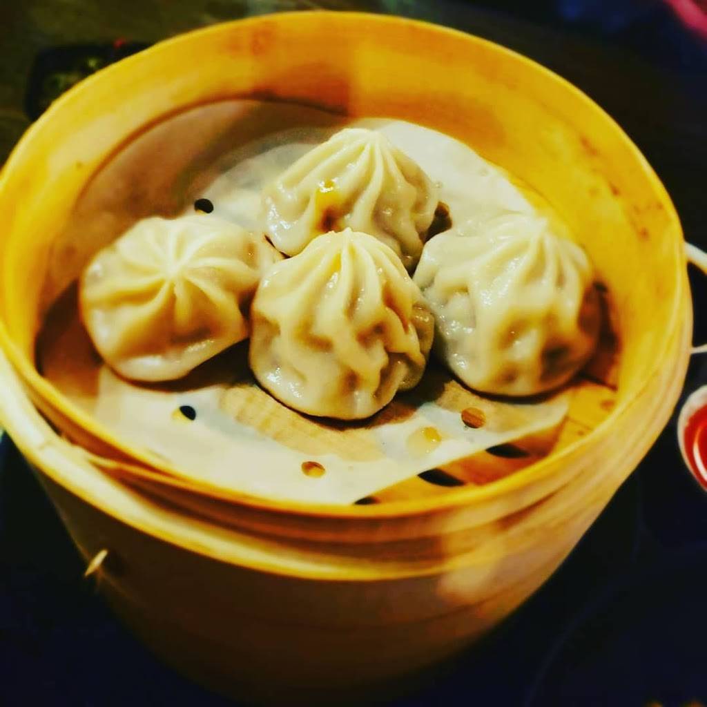 Duck & Roll | restaurant | 4800 Main St Suite 102, Kansas City, MO 64112, USA | 8162148736 OR +1 816-214-8736