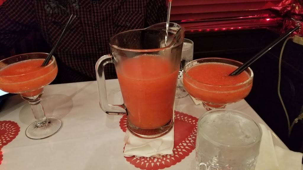 H & H Restaurant | restaurant | 116 Stephen St, Lemont, IL 60439, USA | 6302575228 OR +1 630-257-5228