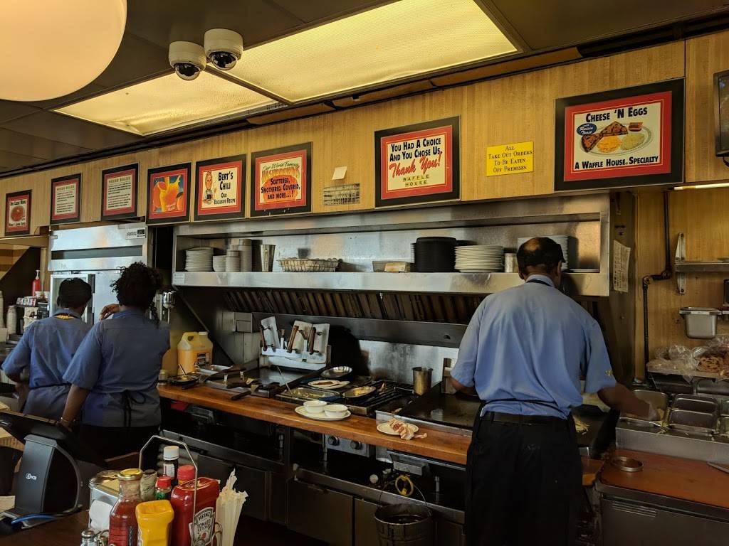 Waffle House | meal takeaway | 4314 American Way, Memphis, TN 38118, USA | 9013635120 OR +1 901-363-5120