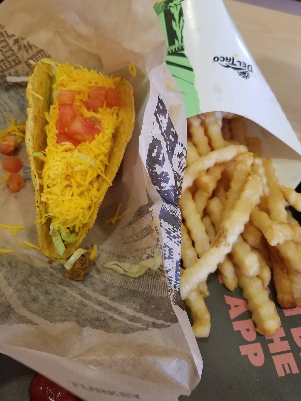 Del Taco | meal takeaway | 602 E Redlands Blvd, Redlands, CA 92373, USA | 9097923212 OR +1 909-792-3212