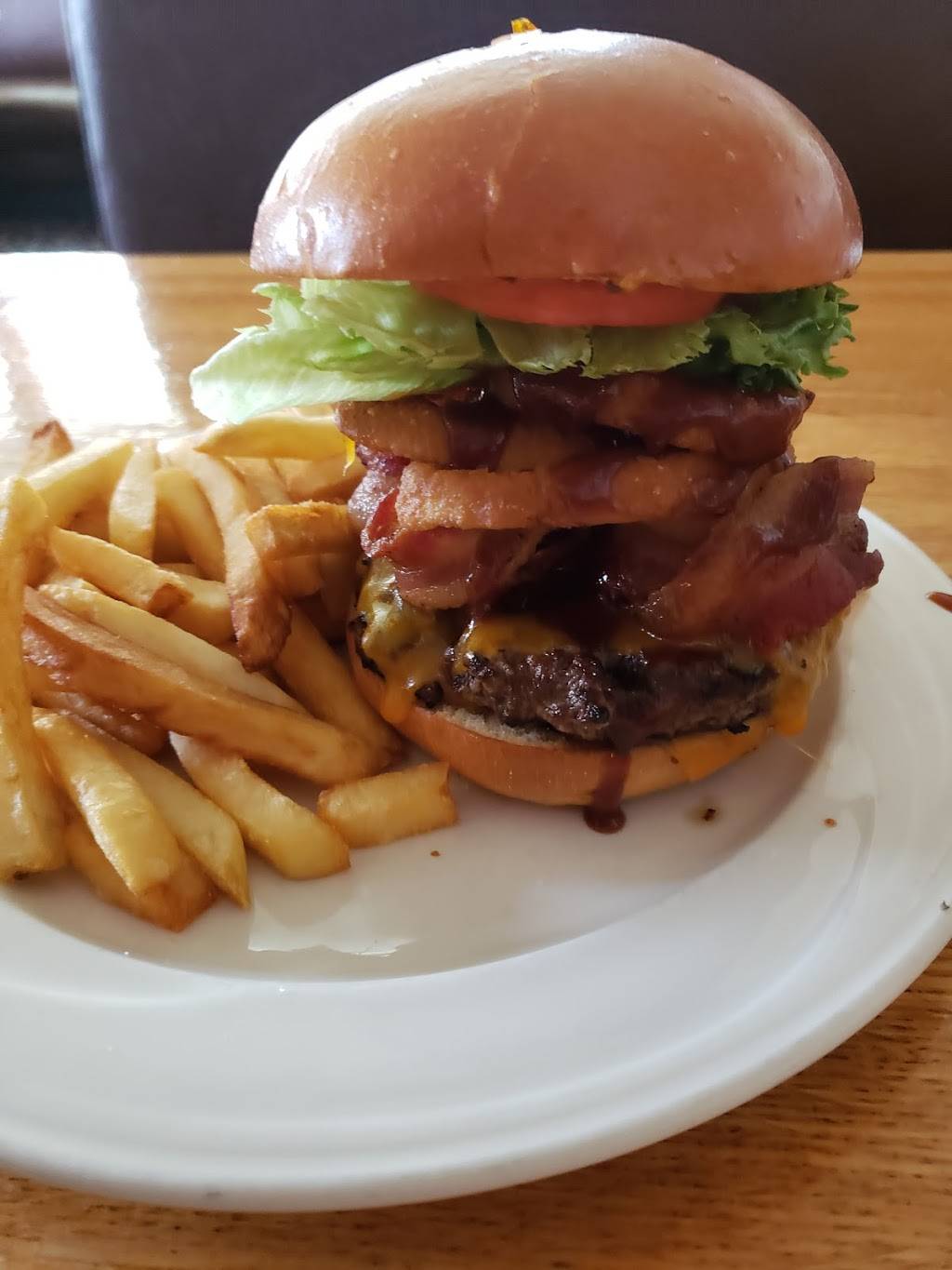 Bristol House of Pizza | restaurant | 115 Lake St, Bristol, NH 03222, USA | 6037443765 OR +1 603-744-3765