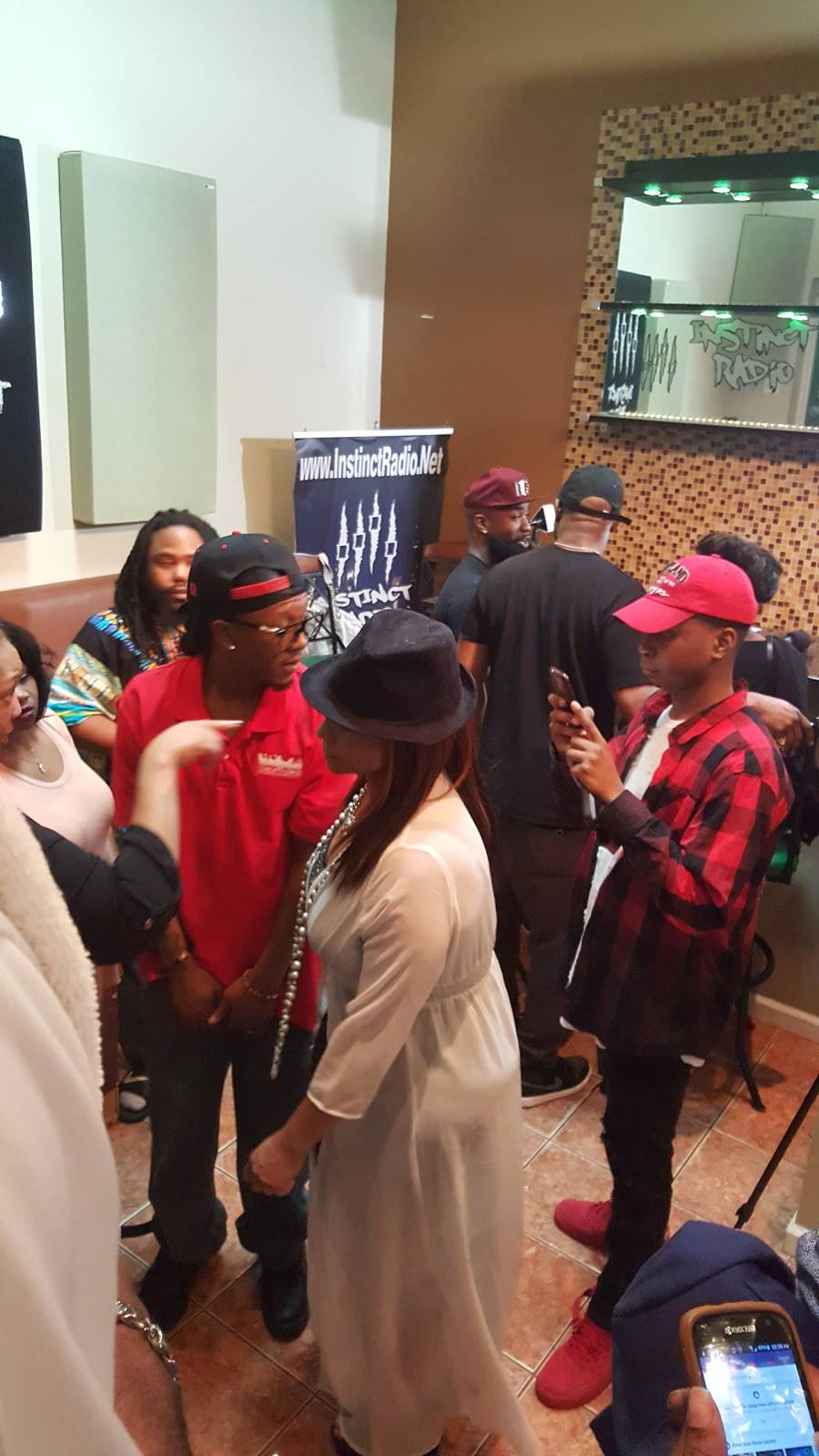 GME Sports Lounge & Grill | restaurant | 899 M.L.K. Jr Dr SW, Atlanta, GA 30314, USA | 6783049660 OR +1 678-304-9660