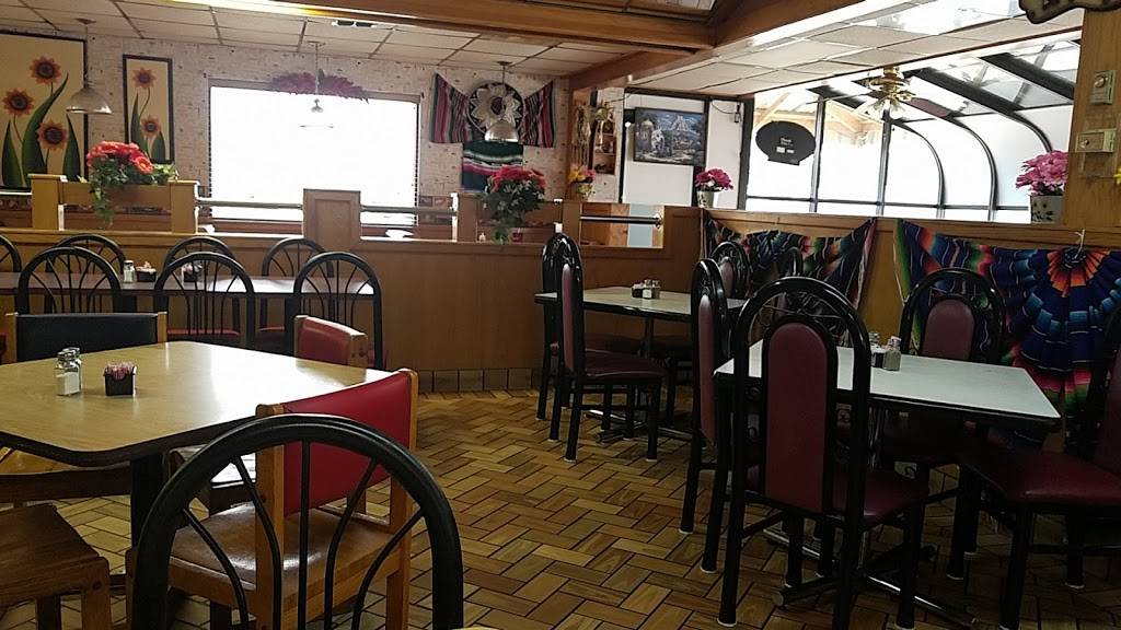 Los Dos Potrillos | restaurant | 401 TX-31, Chandler, TX 75758, USA | 9038496000 OR +1 903-849-6000