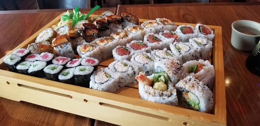 Yo Sushi | restaurant | 114 Robles Way, Vallejo, CA 94591, USA | 7076471100 OR +1 707-647-1100