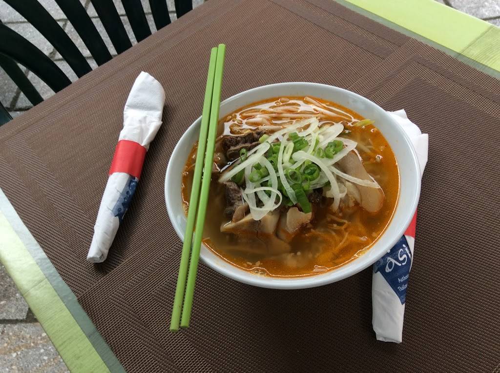 Cantine dAsie Indochine | restaurant | 93 Rue du Sault-au-Matelot, Québec, QC G1K 3X7, Canada | 4186923799 OR +1 418-692-3799