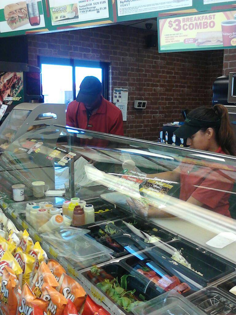 Subway | meal takeaway | 3410 S Hydraulic Ave St, Wichita, KS 67216, USA | 3165548400 OR +1 316-554-8400