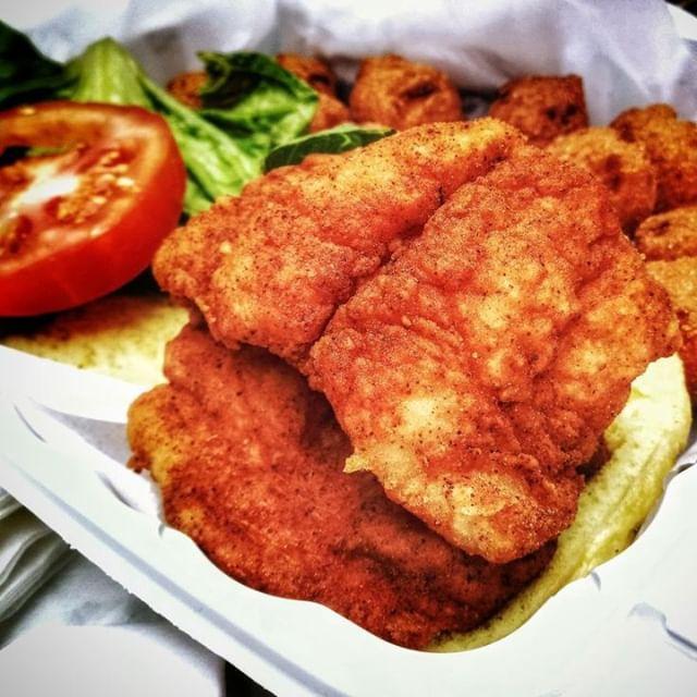 C & E Southern Bites Restaurant | restaurant | 23520 Overland Dr #124, Sterling, VA 20166, USA | 7036652181 OR +1 703-665-2181