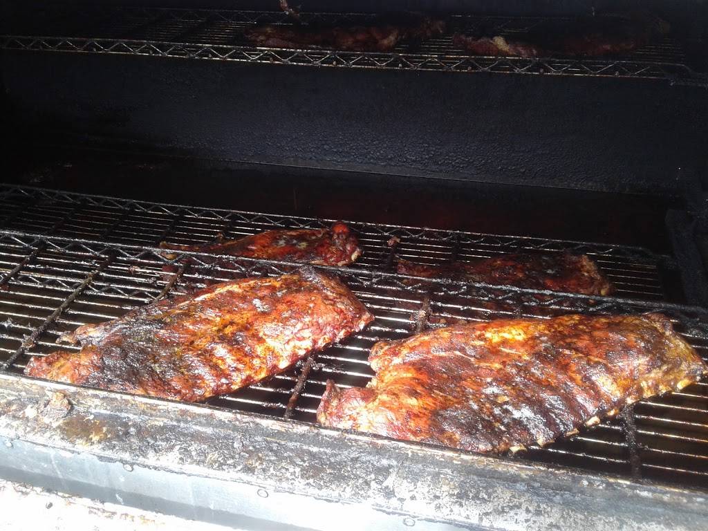 Todds Barbecue Restaurant | restaurant | 1176 Magnolia Ave, Buena Vista, VA 24416, USA | 5402617427 OR +1 540-261-7427