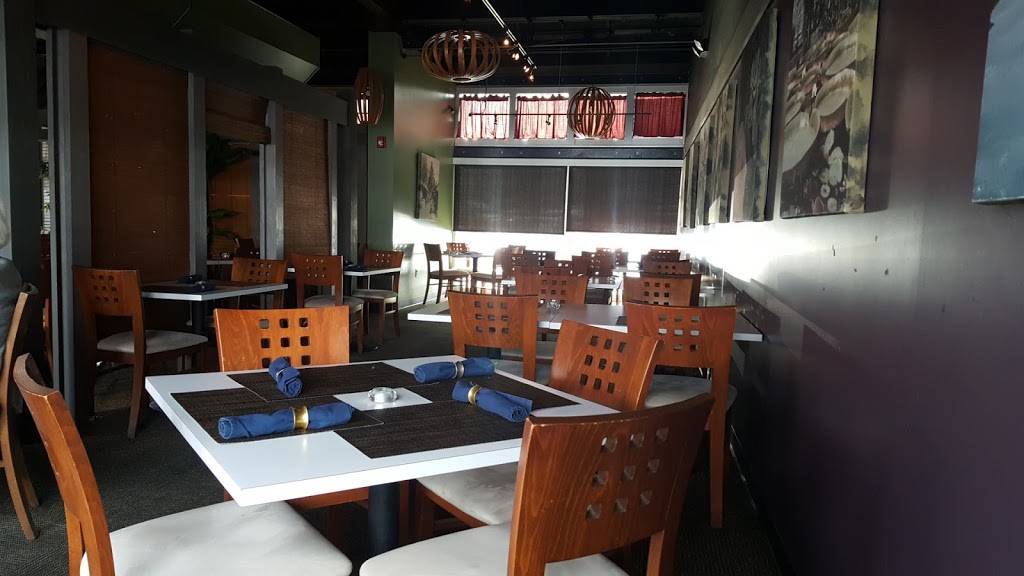 Sukhothai Restaurant | meal takeaway | 398 Harrisburg Ave #450, Lancaster, PA 17603, USA | 7175179422 OR +1 717-517-9422