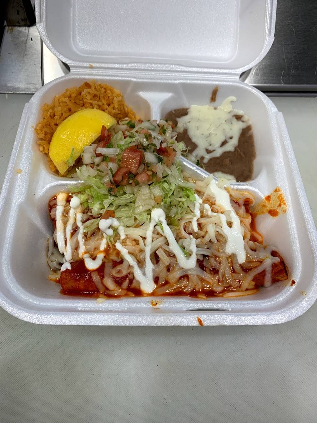 Guadalajara grill taco shop | restaurant | 600 S Lovers Ln, Visalia, CA 93292, USA | 5593727920 OR +1 559-372-7920