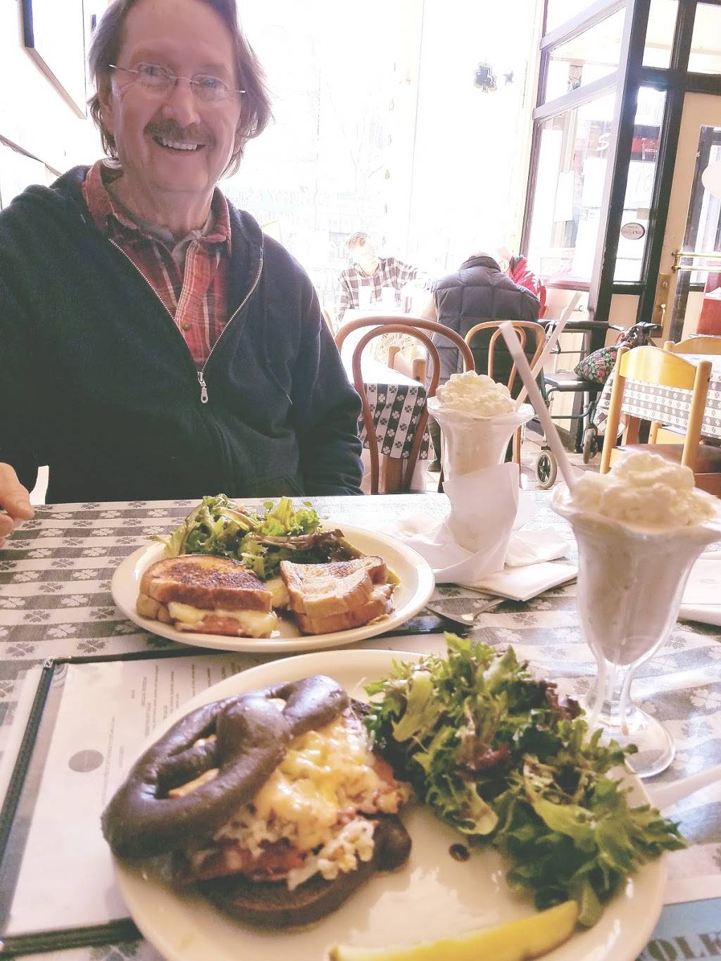 Schuberts Restaurant | restaurant | 128 E Main St, Mt Horeb, WI 53572, USA | 6084373393 OR +1 608-437-3393