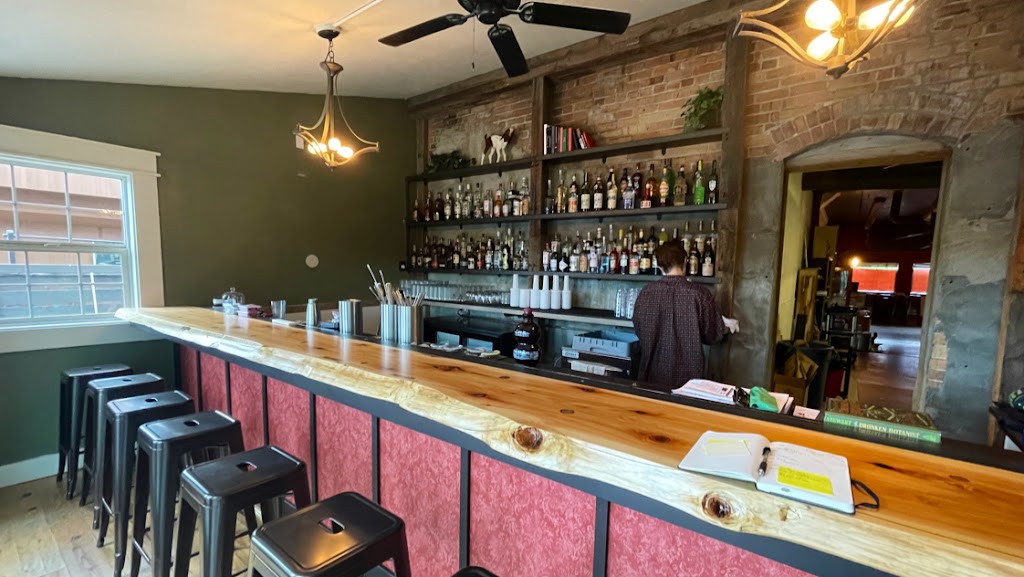 The Bank: Barroom & Eatery | restaurant | 105 S 1st Ave, Sandpoint, ID 83864, USA | 2089482952 OR +1 208-948-2952