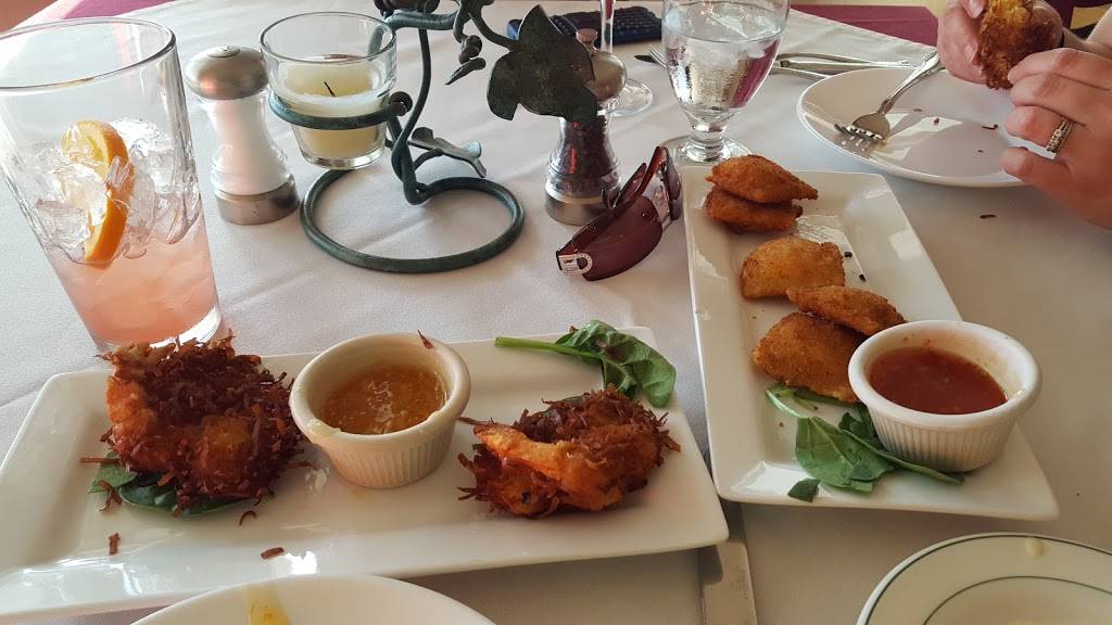 Pasquaney Restaurant & Wild Hare Tavern | restaurant | 1030 Mayhew Turnpike, Bristol, NH 03222, USA | 6037449111 OR +1 603-744-9111