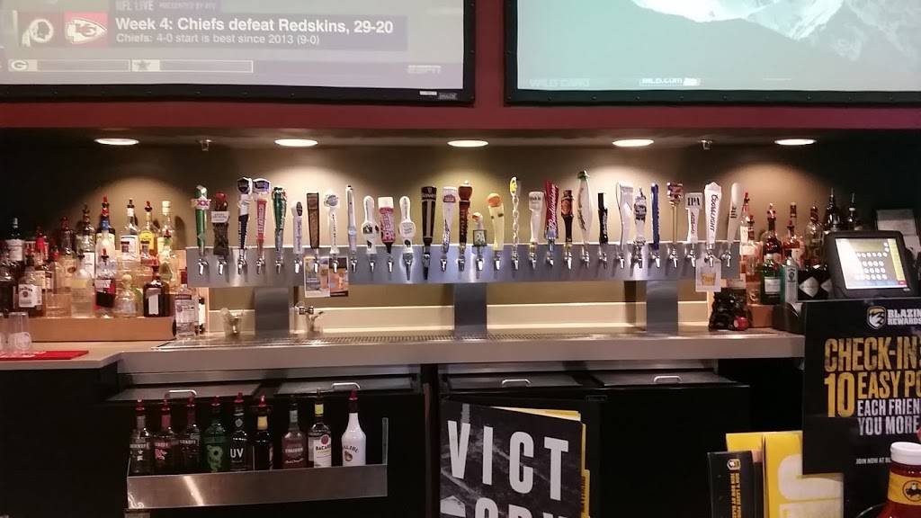 Buffalo Wild Wings | restaurant | 15306 W Beloit Rd, New Berlin, WI 53151, USA | 2624320100 OR +1 262-432-0100