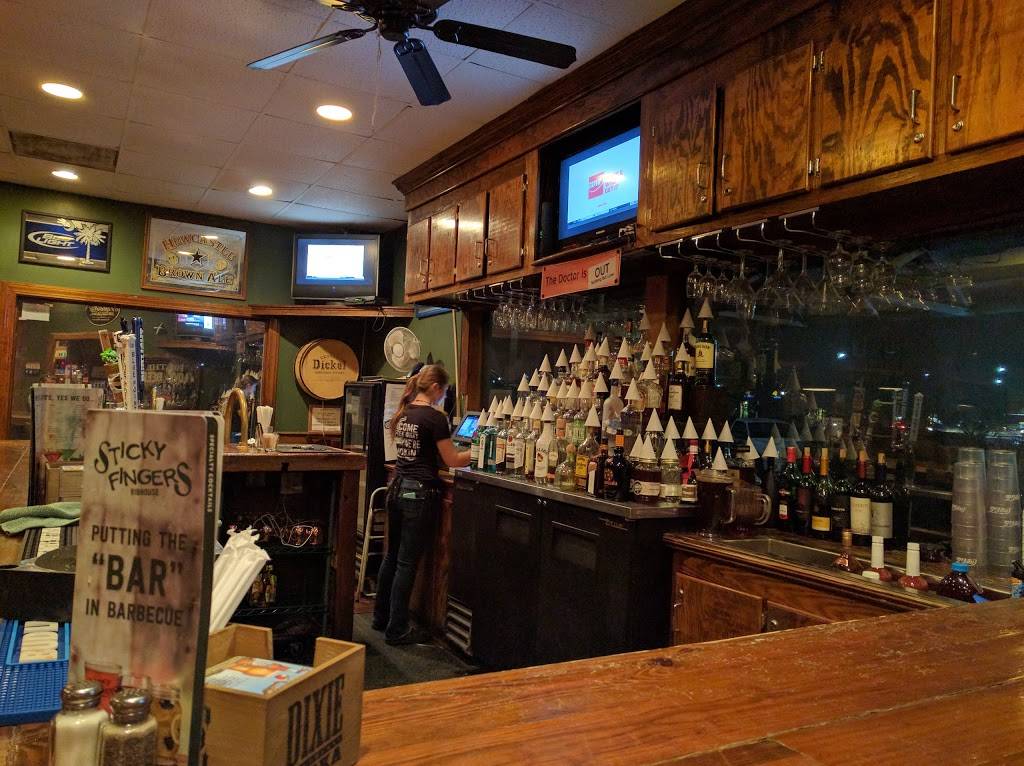 Sticky Fingers Ribhouse- BBQ Charleston | meal takeaway | 341 Johnnie Dodds Blvd, Mt Pleasant, SC 29464, USA | 8438567427 OR +1 843-856-7427